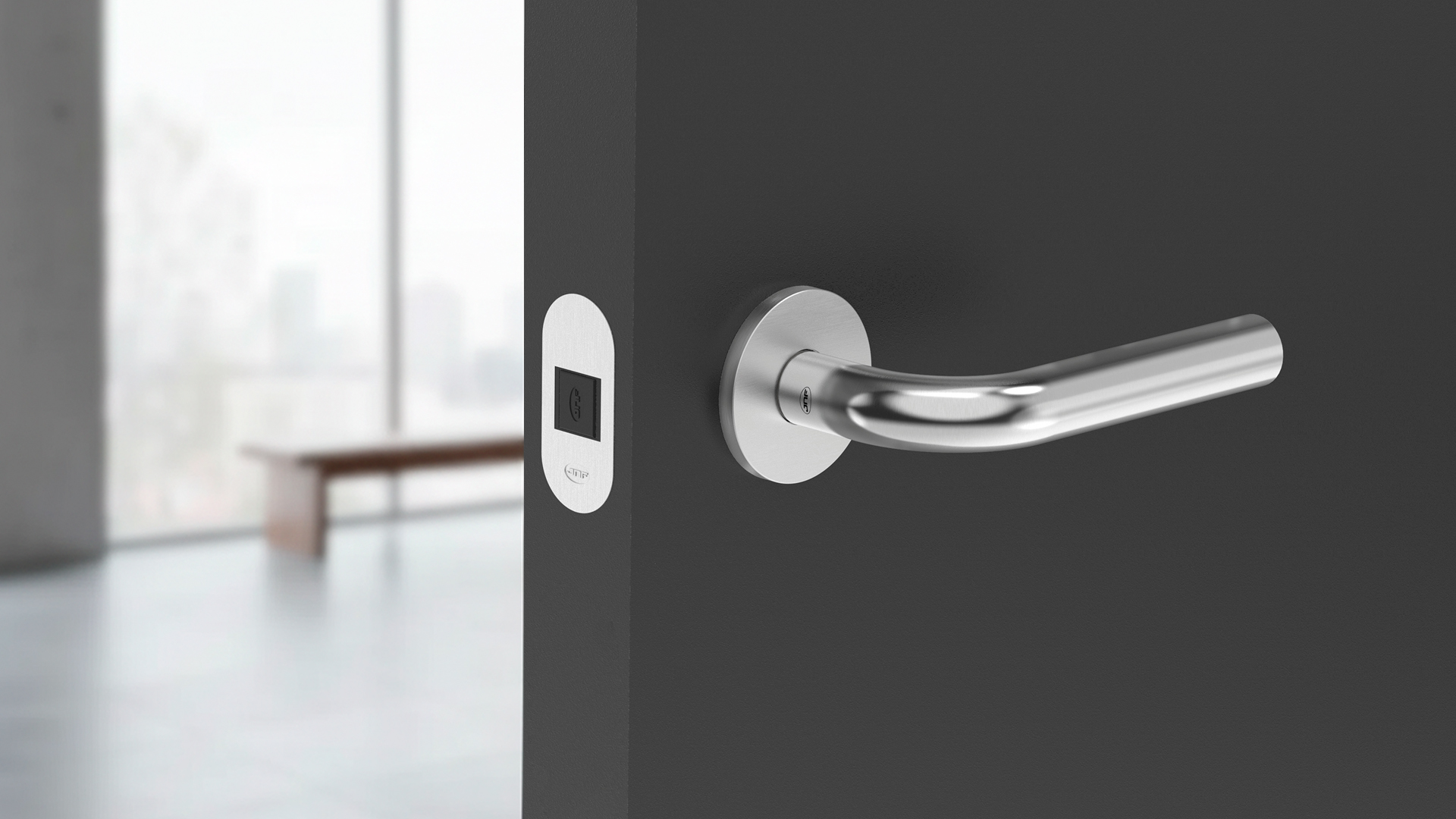 <b>Smooth</b><br><b>Close</b><br><b>Latch</b>